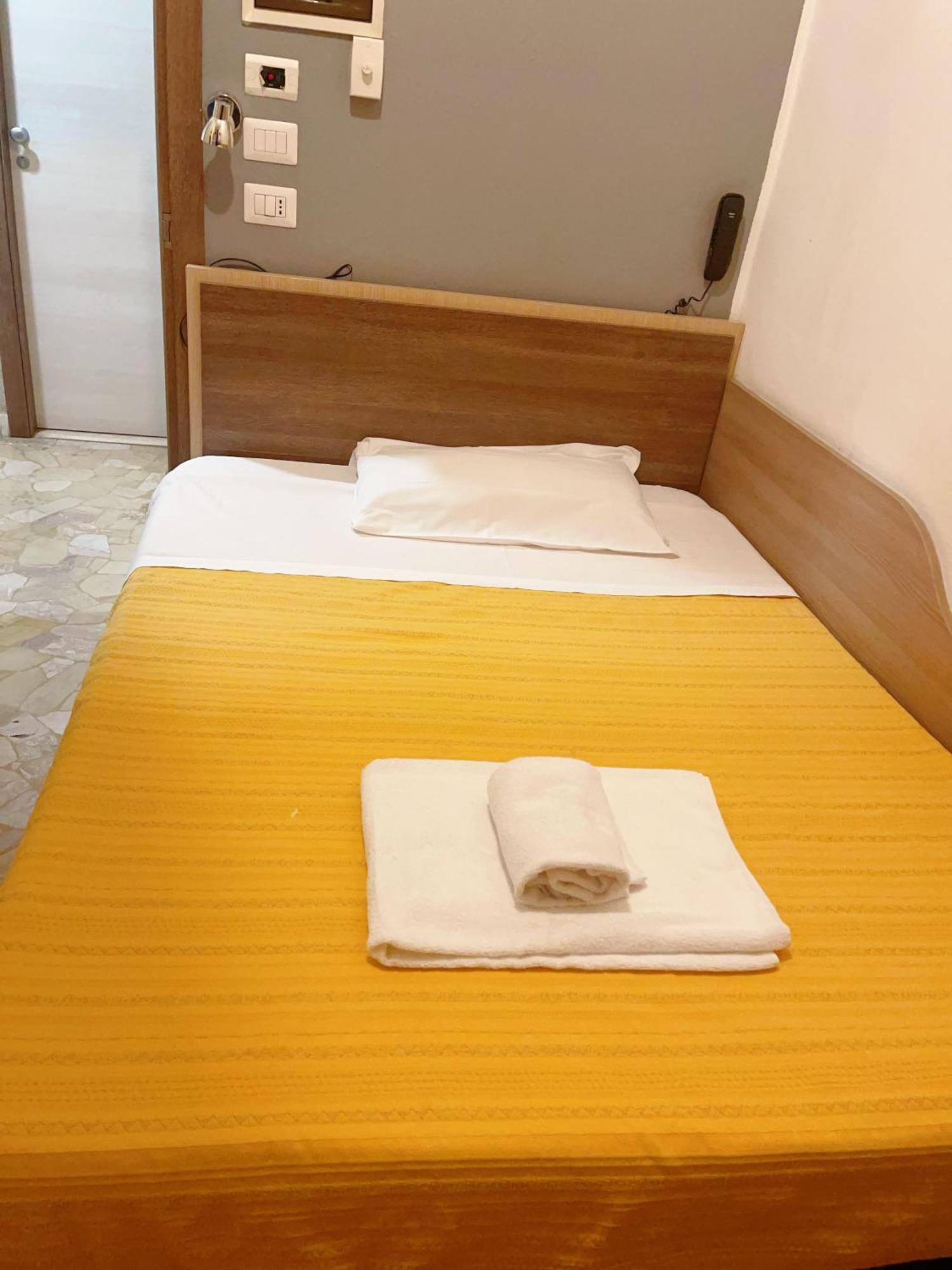 Hotel Bissi Milano Dış mekan fotoğraf