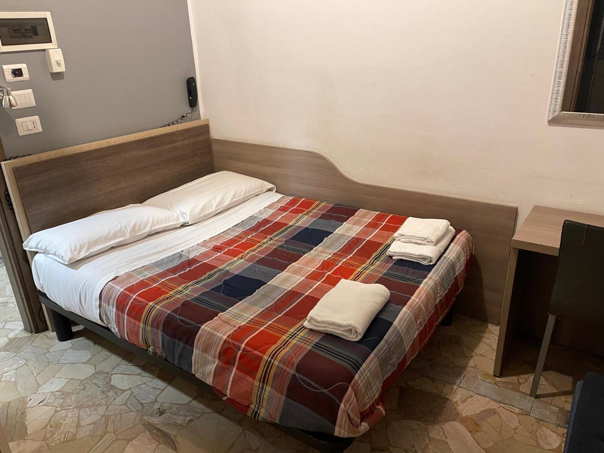 Hotel Bissi Milano Dış mekan fotoğraf